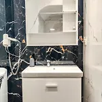 Aabb 公寓 弗洛伊塔
