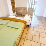 Aabb 弗洛伊塔