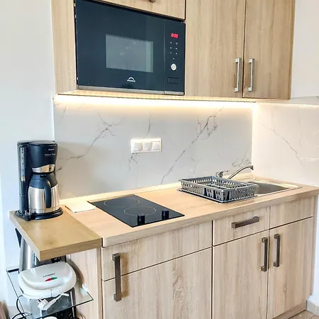 - 5 Beautiful Apartment