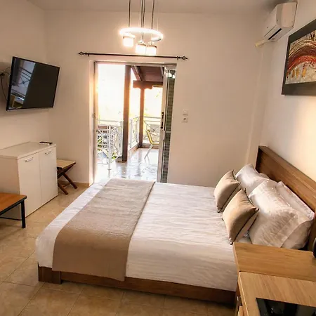 5 Seaside - 150m From Beach, Ideal For Families & Groups *