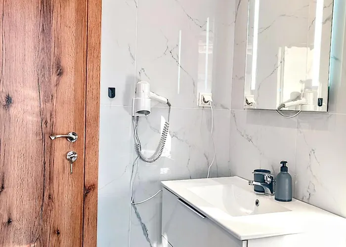 FLOGITA - 5 Beautiful Apartments