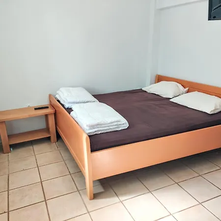 - 5 Beautiful Apartamento Flogita