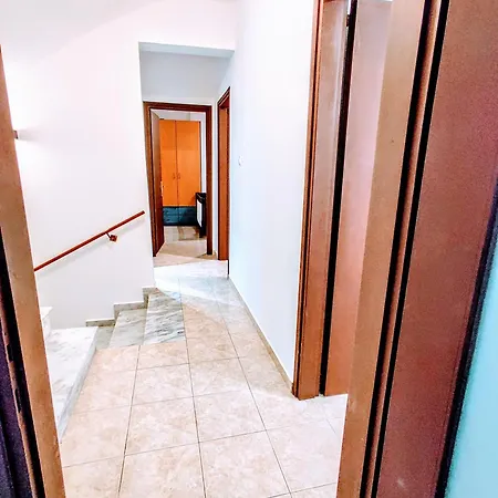 5 Seaside - 150m From Beach, Ideal For Families & Groups *