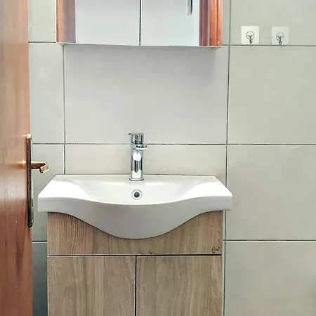 - 5 Beautiful Flogita