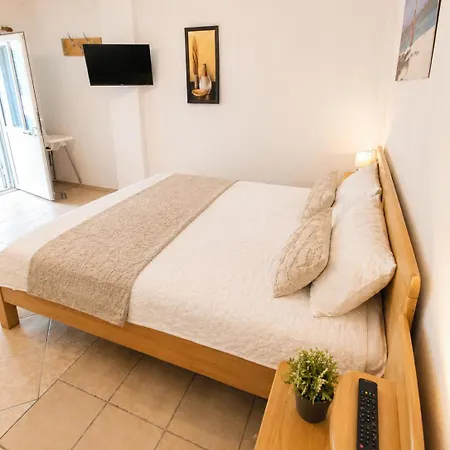 Lägenhet 5 Seaside - 150m From Beach, Ideal For Families & Groups Flogita