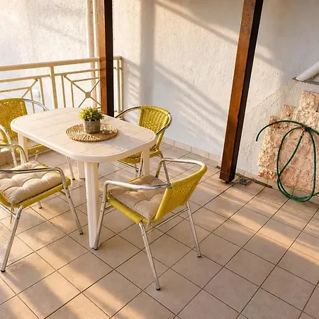 5 Seaside - 150m From Beach, Ideal For Families & Groups *