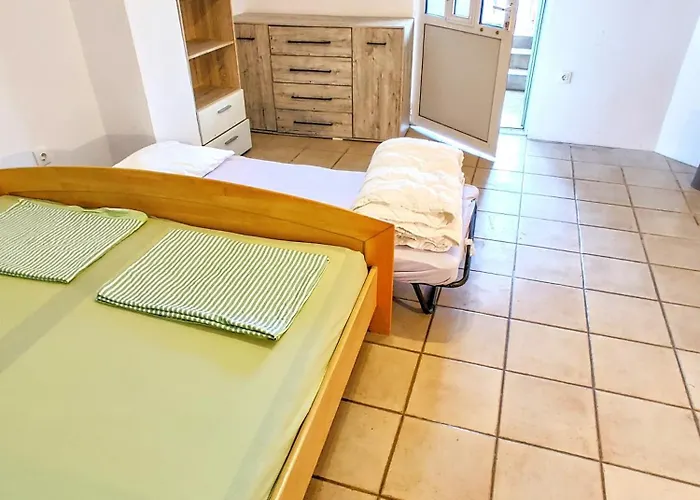 - 5 Beautiful 弗洛伊塔