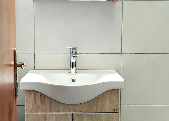 - 5 Beautiful 弗洛伊塔